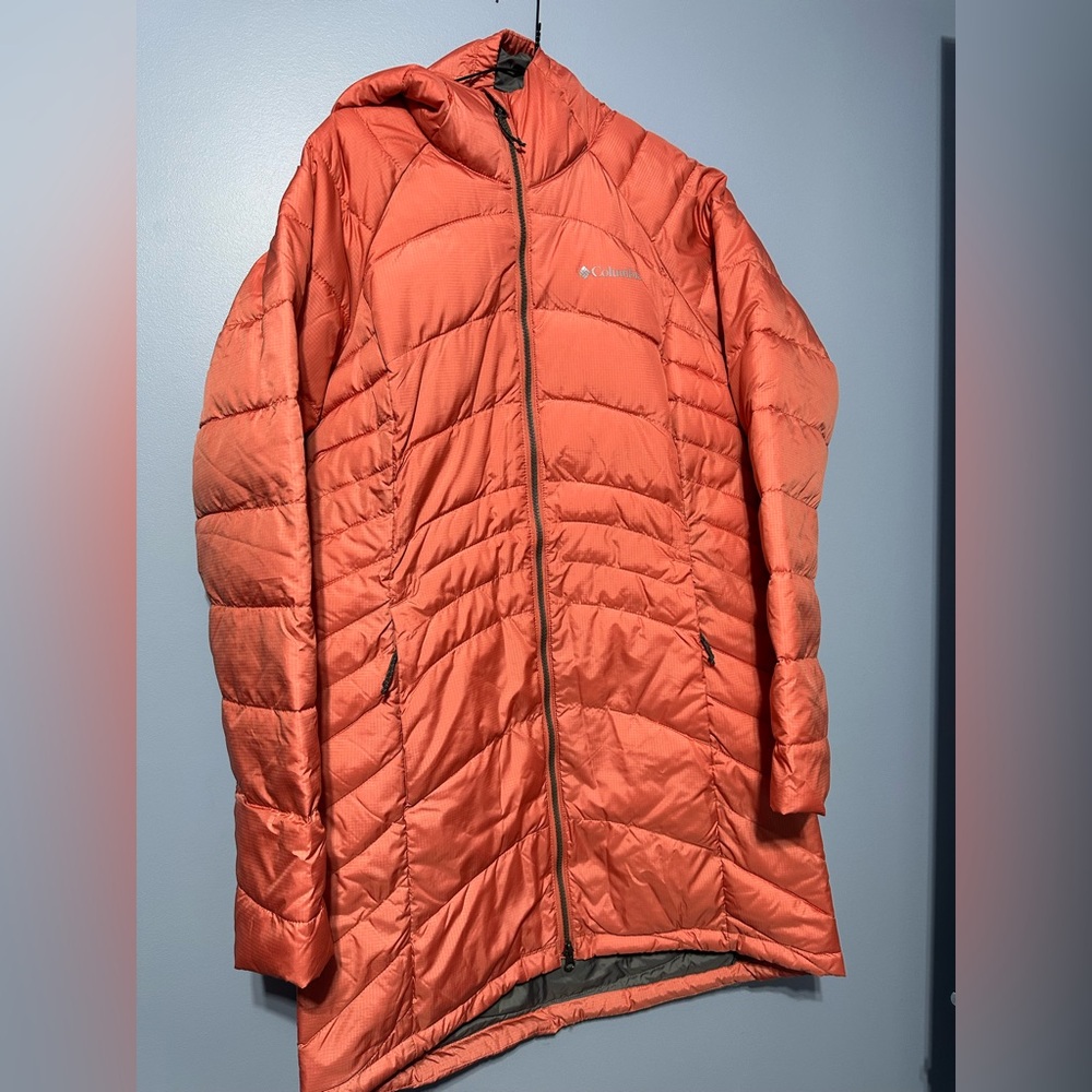 Columbia heavenly faded peach creamsicle synthetic down Jacket like new
